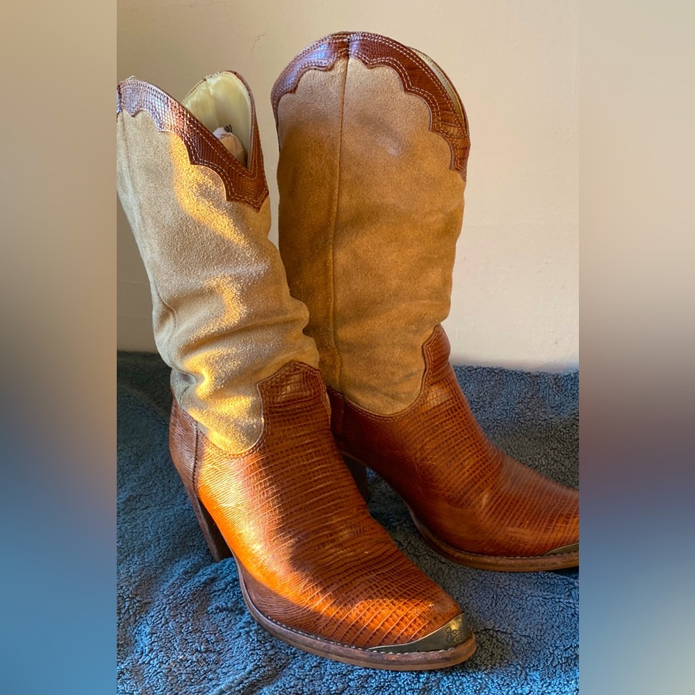 Vintage Zodiac Boots
